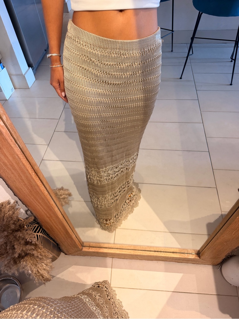 Vintage Cache gold Beige Crochet low rose Maxi Skirt 0 | XS - Picture 6 of 7